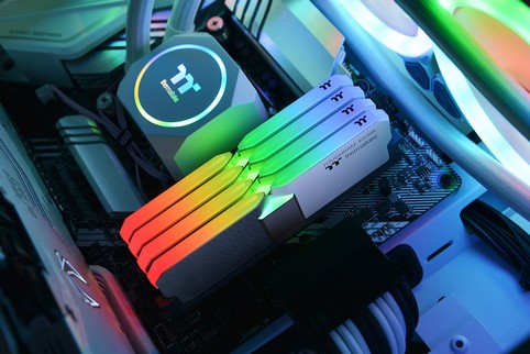 Thermaltake Launches the White TOUGHRAM XG RGB DDR4 Memory Series